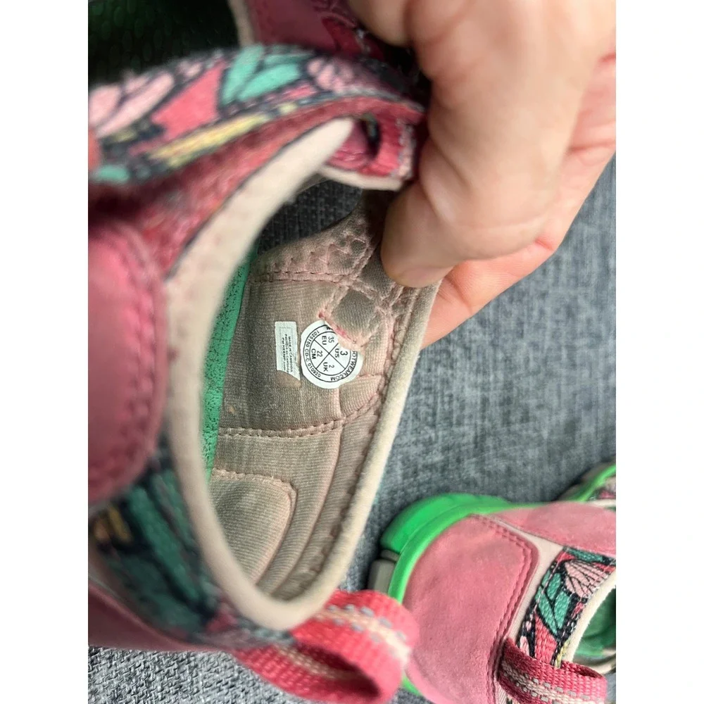 Keen Seacamp II CNX Girls Pink Green Butterfly Water Sandals Size 3 US 35 EU